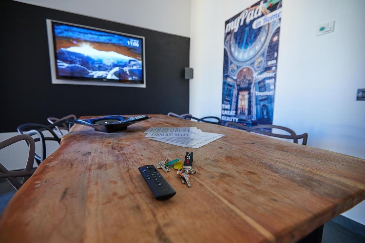 Apartment In Front Of St Peter'S Square And Vatican Museums - Mypad In 로마 외부 사진
